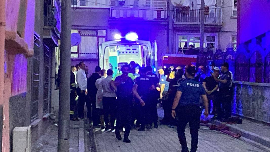 Konya’da tehlikeli anlar! Evini yaktı, özel harekatla müdahale edildi 1